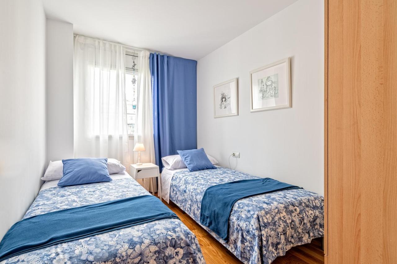 Calido Apartamento Con Piscina En Barcelona Ripollet Eksteriør bilde