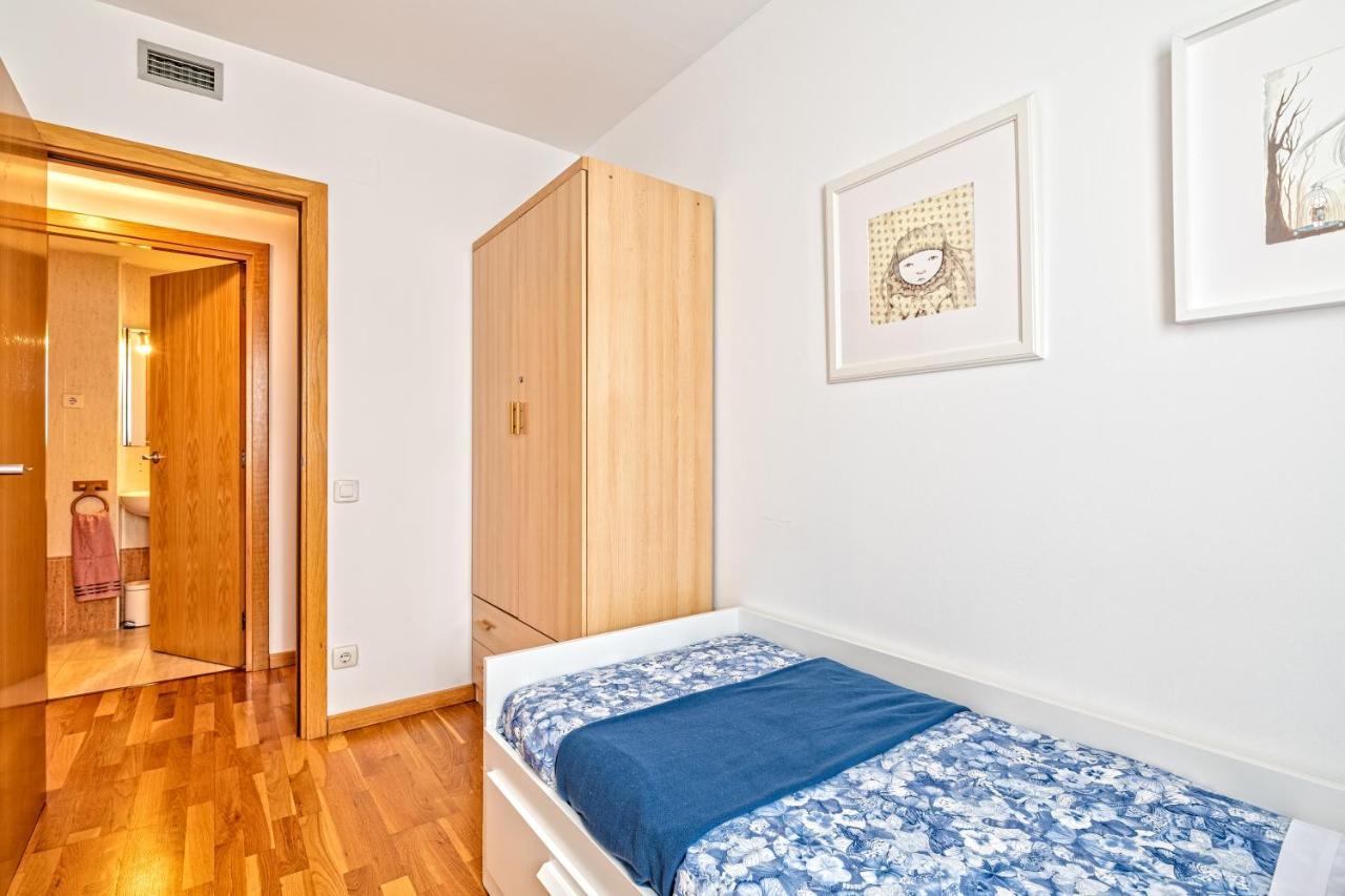 Calido Apartamento Con Piscina En Barcelona Ripollet Eksteriør bilde